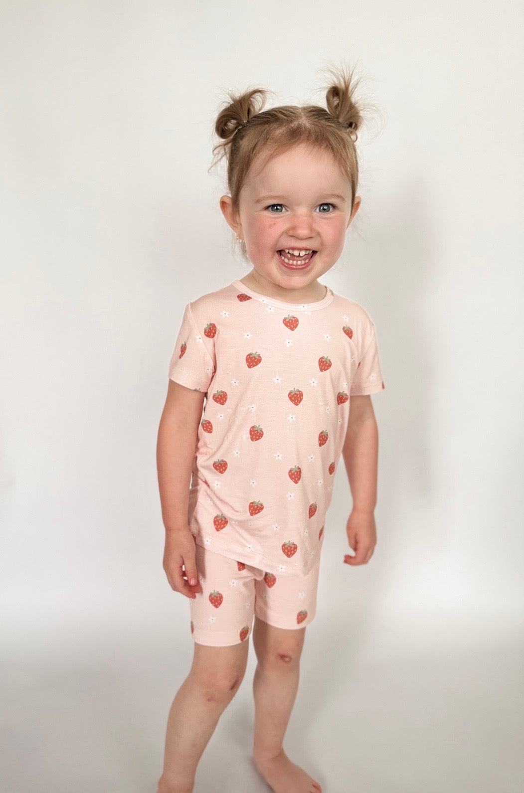 Dainty Strawberries Bamboo Short Set