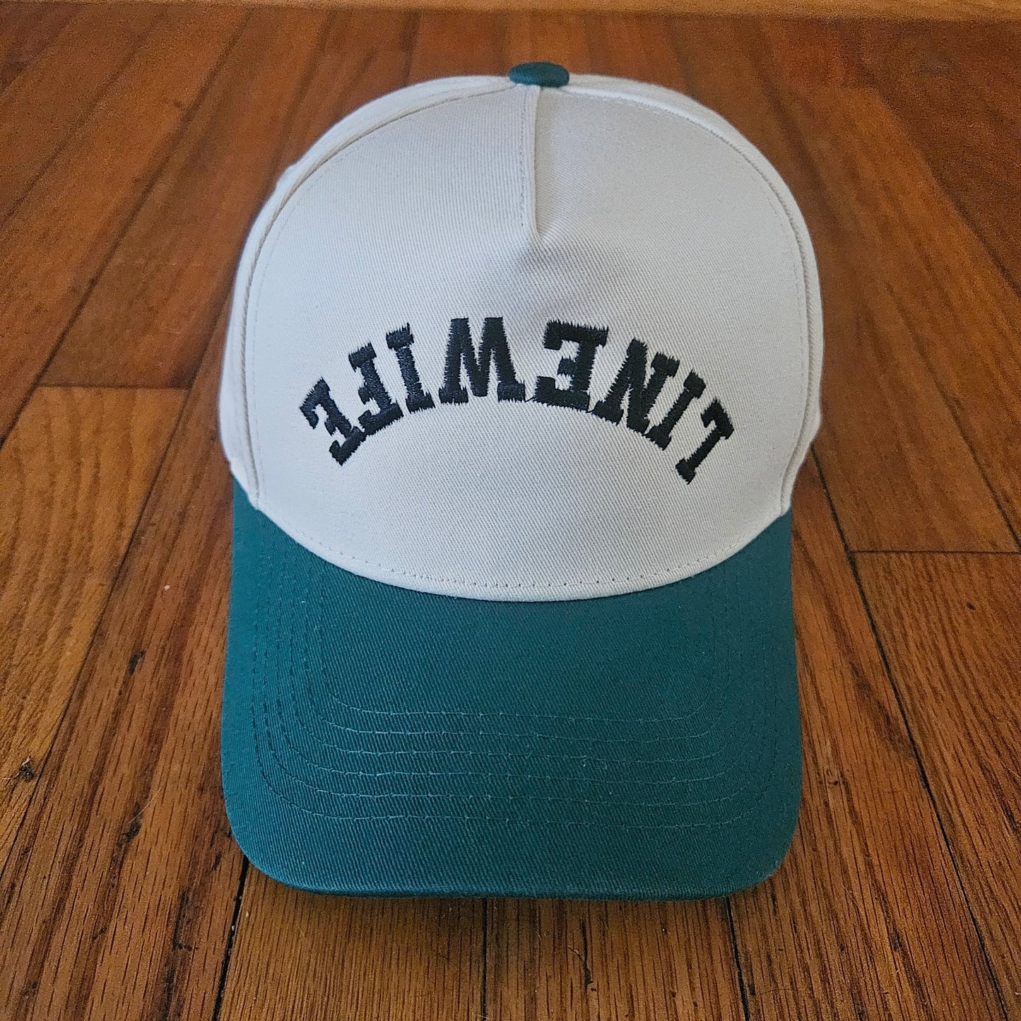LINEWIFE HAT