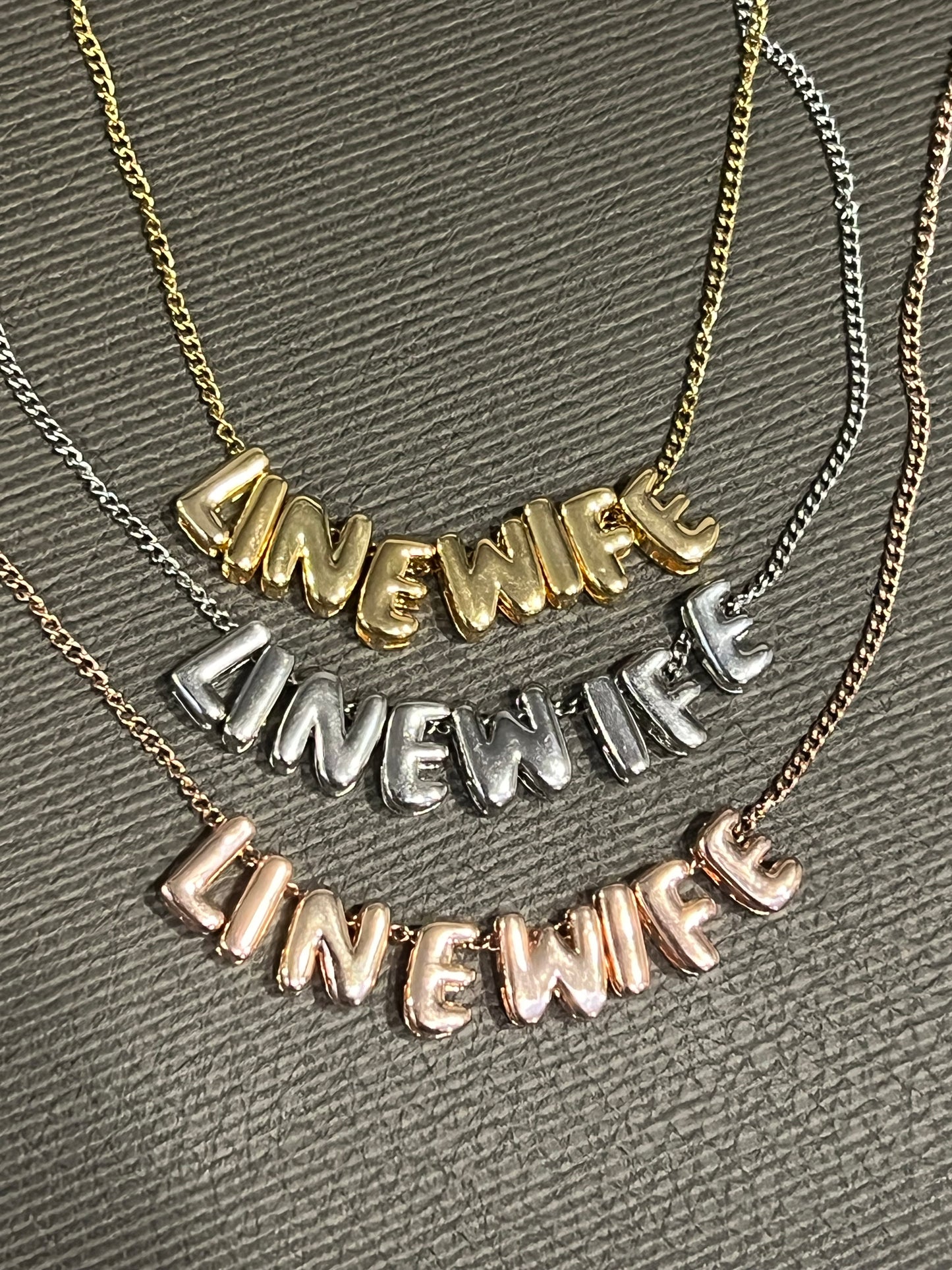 Linewife Necklace